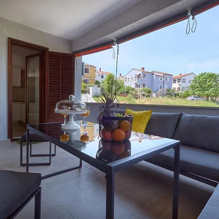Apartman Lota *