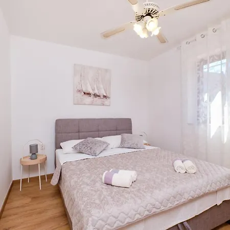 Lota * Mali Lošinj